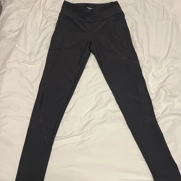 Victoria Secret Sport Leggings w/ Pockets - Picture 3 of 6